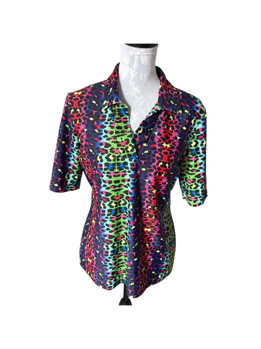 Tzu Tzu Womens Athletic Golf Polo Shirt Rainbow Print Size Large
